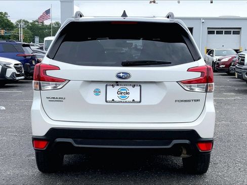 Certified 2024 Subaru Forester Premium AWD/4WD image 4