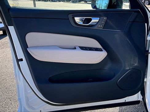 New 2026 Volvo XC60 B5 Plus w/ Protection Package Premier image 11