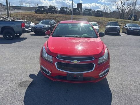 Used 2015 Chevrolet Cruze LT image 3