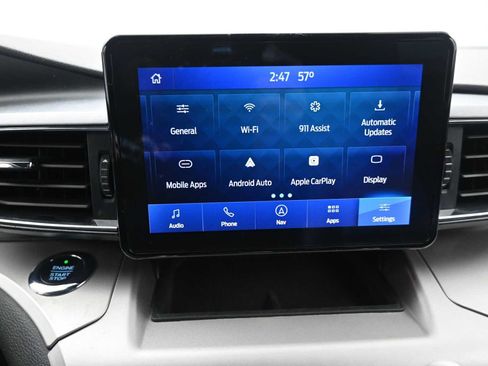 Used 2021 Ford Explorer XLT w/ Equipment Group 202A image 20