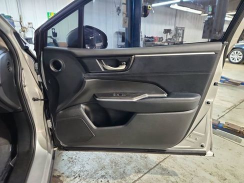 Used 2018 Honda Clarity Touring image 22