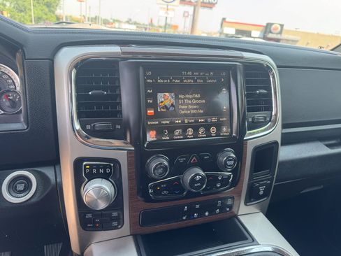 Used 2017 RAM 1500 Laramie w/ Convenience Group AWD/4WD image 14