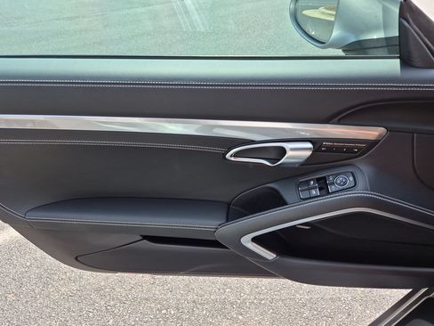Certified 2024 Porsche 718 Cayman RWD image 18