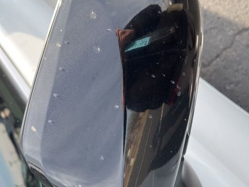 Used 2019 Toyota Avalon XSE image 15