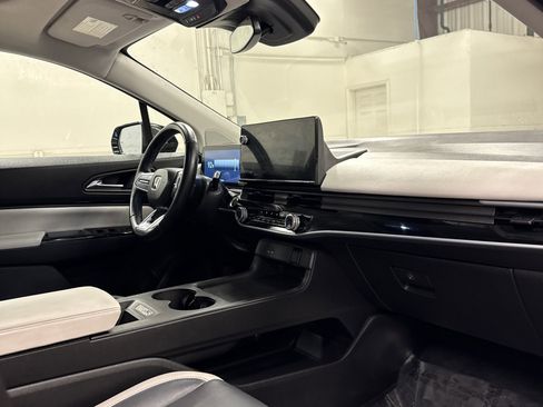 Used 2024 Honda Prologue Touring image 21