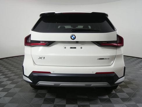 New 2026 BMW X1 xDrive28i w/ Convenience Package AWD/4WD image 4