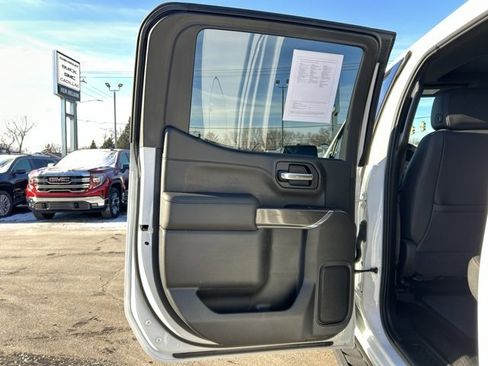 Certified 2022 GMC Sierra 1500 AT4 w/ AT4 Preferred Package image 22