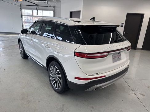 Used 2023 Lincoln Corsair Reserve image 8