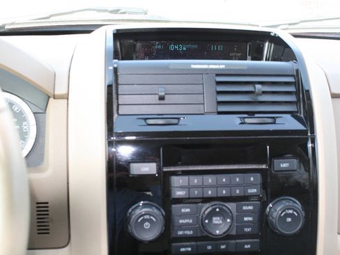 Used 2008 Ford Escape Limited AWD/4WD image 10