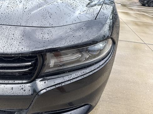 Used 2017 Dodge Charger SE w/ Popular Equipment Group RWD image 5