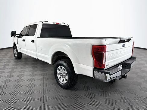 Used 2021 Ford F250 XLT w/ XLT Value Package AWD/4WD image 5