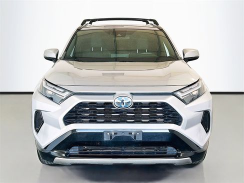 Used 2023 Toyota RAV4 SE image 2