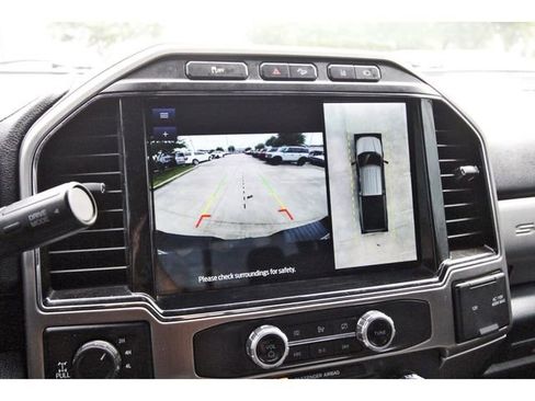 Used 2022 Ford F250 Platinum w/ FX4 Off-Road Package AWD/4WD image 24