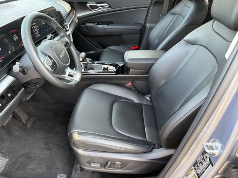 Used 2025 Kia Sportage EX w/ Premium Package FWD image 7