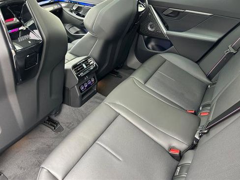 New 2026 BMW M5 w/ Executive Package image 12