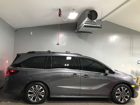 Used 2026 Honda Odyssey Elite image 2