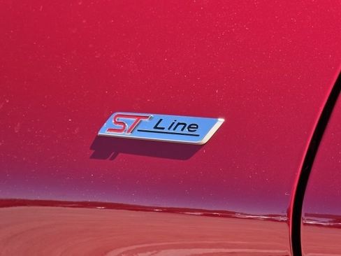 Used 2025 Ford Explorer ST-Line w/ Premium Package RWD image 7