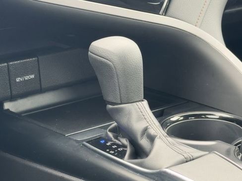 Certified 2019 Toyota Camry LE w/ Convenience Package FWD image 24