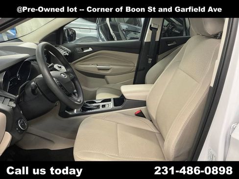 Used 2019 Ford Escape SE AWD/4WD image 14