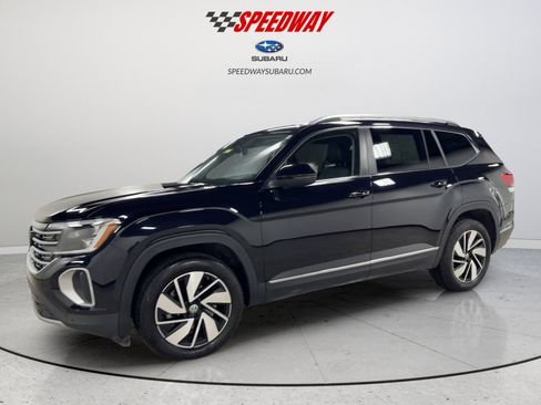 Certified 2025 Volkswagen Atlas SEL image 5