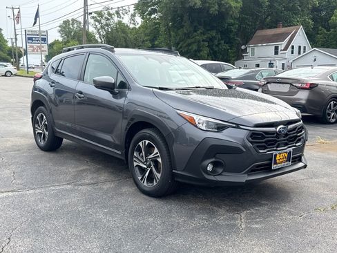 Used 2024 Subaru Crosstrek 2.0i Premium AWD/4WD image 3