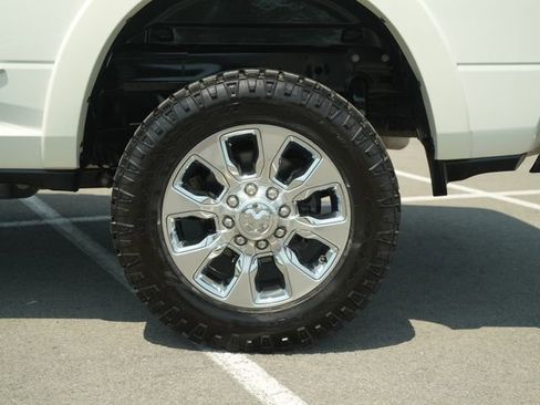 Used 2024 RAM 2500 Limited AWD/4WD image 48