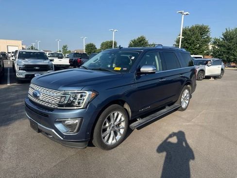 Used 2019 Ford Expedition Platinum AWD/4WD image 3