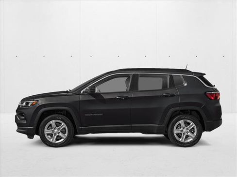 New 2026 Jeep Compass Latitude AWD/4WD image 3
