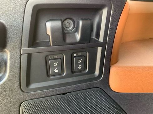 Used 2019 Toyota Sequoia Platinum image 23