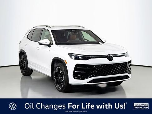 New 2026 Volkswagen Tiguan SEL R-Line image 1