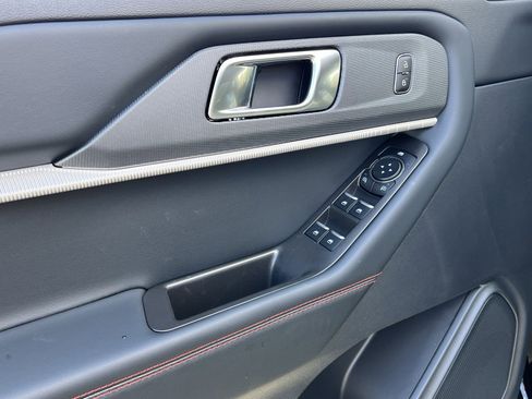 New 2026 Ford Explorer ST-Line image 15