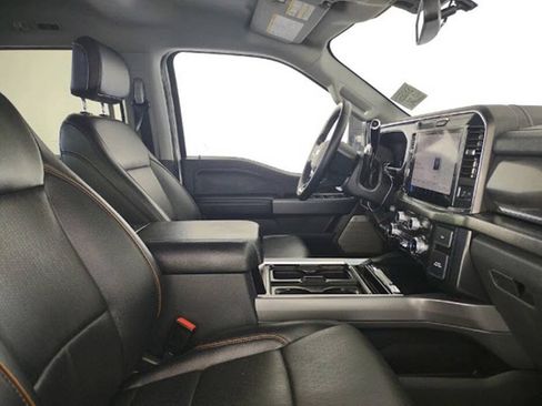 Used 2025 Ford F250 Lariat w/ FX4 Off-Road Package AWD/4WD image 19