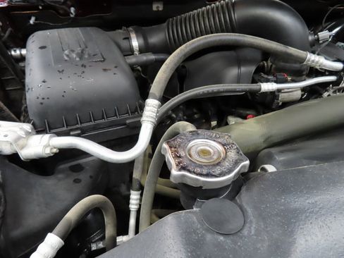 Used 2016 RAM 1500 Sport image 23