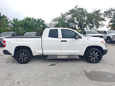 Used 2016 Toyota Tundra SR w/ Tow Package RWD image 9
