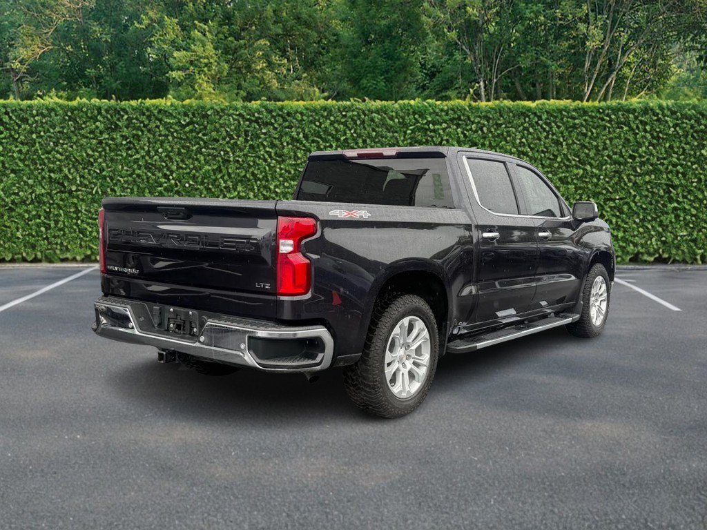 Used 2023 Chevrolet Silverado 1500 LTZ AWD/4WD image 3