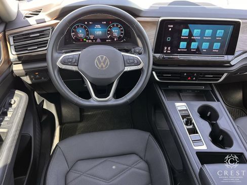 Used 2024 Volkswagen Atlas SE FWD image 10