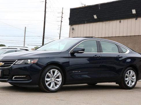 Used 2019 Chevrolet Impala LT w/ Sunroof and Spoiler Package FWD image 18