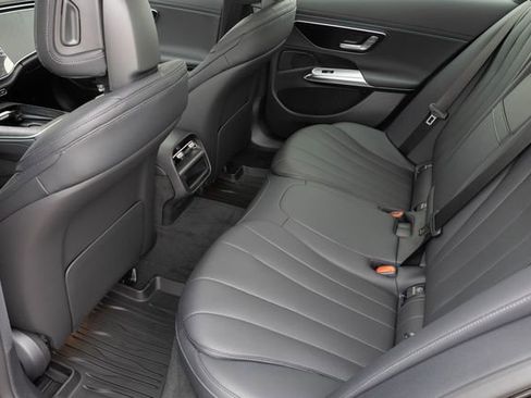 New 2026 Mercedes-Benz E 350 4MATIC Sedan image 17