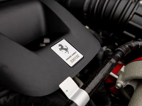 Used 2026 Ferrari Purosangue AWD/4WD image 32