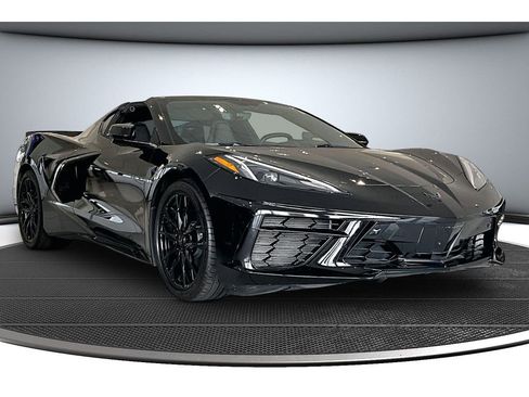 Used 2023 Chevrolet Corvette Stingray Preferred Cpe w/ 2LT RWD image 2