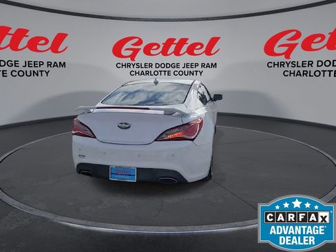 Used 2014 Hyundai Genesis 3.8 image 8