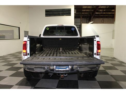 Used 2007 Ford F250 Lariat image 16