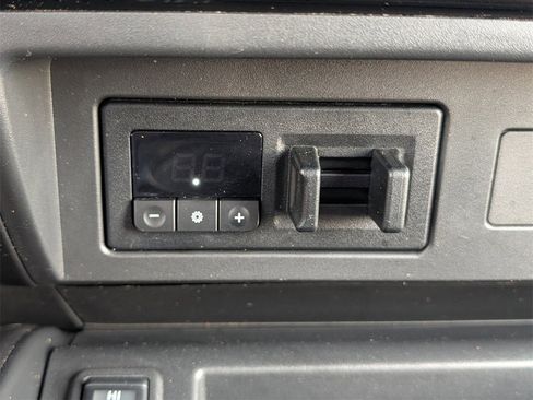 Used 2020 Nissan Titan PRO-4X w/ Pro-4x Convenience Package image 18