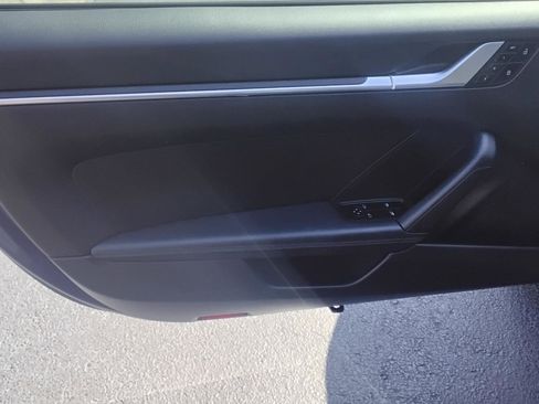 Used 2020 Porsche 911 Carrera S image 19