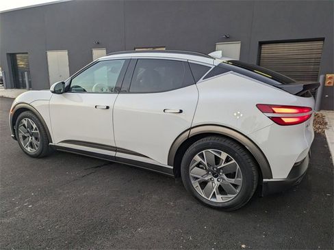 Used 2025 Genesis GV60 RWD image 3