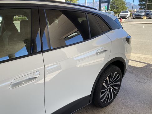Used 2024 Volkswagen ID.4 Pro AWD/4WD image 49