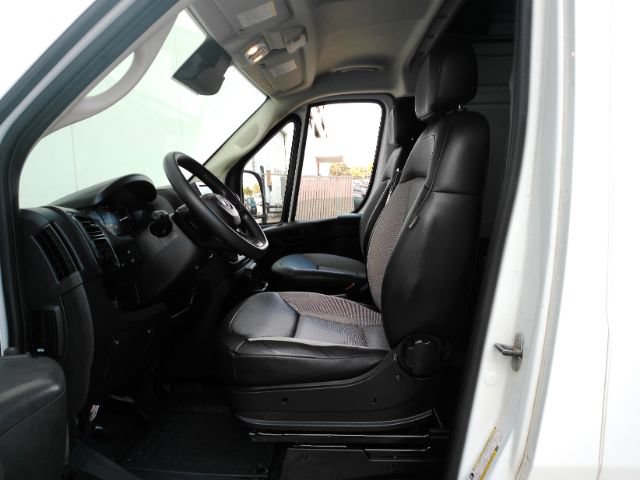 Used 2025 RAM ProMaster 2500 w/ Convenience Group FWD image 19