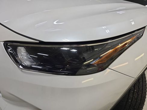 Used 2023 Toyota Highlander XLE image 33