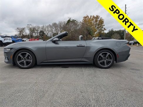Used 2024 Ford Mustang Premium image 4