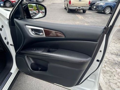 Used 2015 Nissan Pathfinder Platinum w/ Cargo Package AWD/4WD image 62